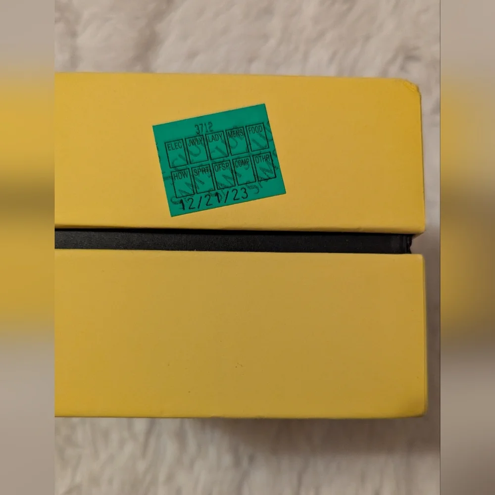 Invicta Angel Lady Model 38104  Ladies Watch Quartz Silver Gold Tone Crystal NWT - Picture 8 of 9